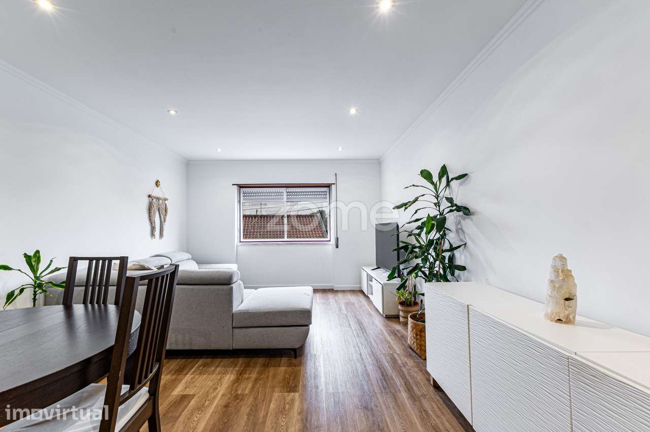 Apartamento T2, Mem Martins, com terraço, arrecadação e parqueament... - Grande imagem: 3/32