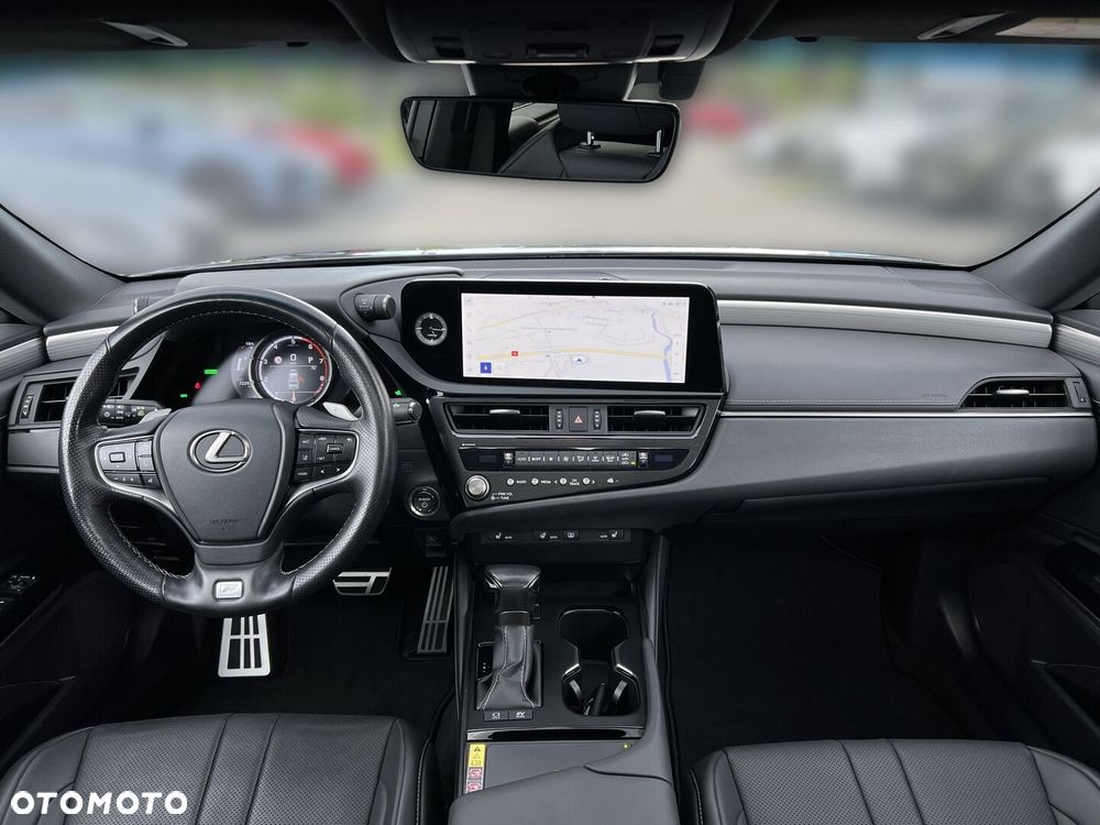 Lexus ES 300h F Sport Edition - 3