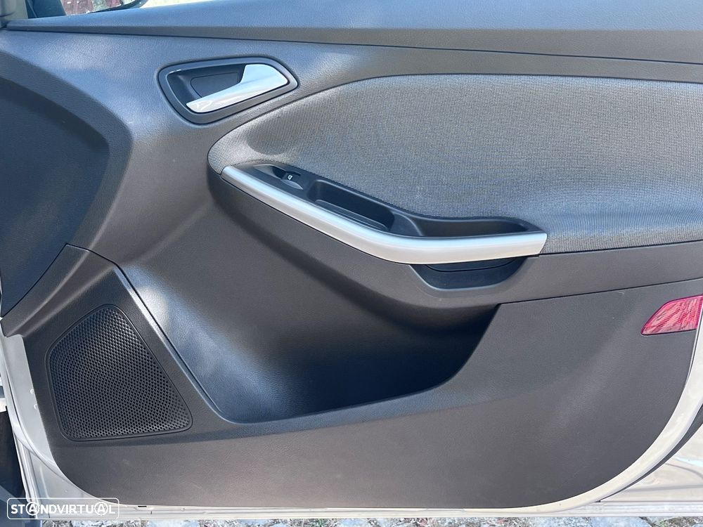 Ford Focus SW 1.6 TDCi DPF S&S Trend - 12