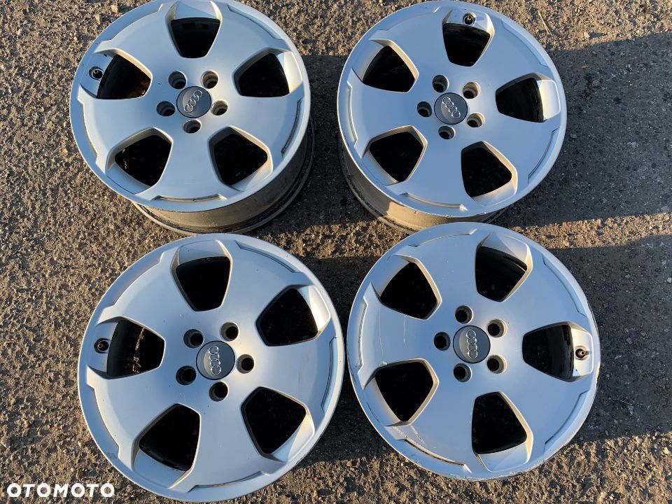 5x112 Felgi Aluminiowe Audi 7,5jx17 17" ET50 - 1