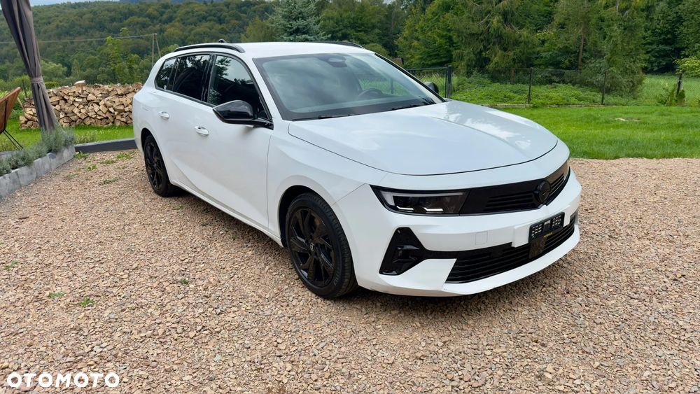 Opel Astra 1.6 T Plug-in Hybrid GS - 2