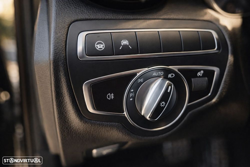 Mercedes-Benz C 300 de AMG Line - 11