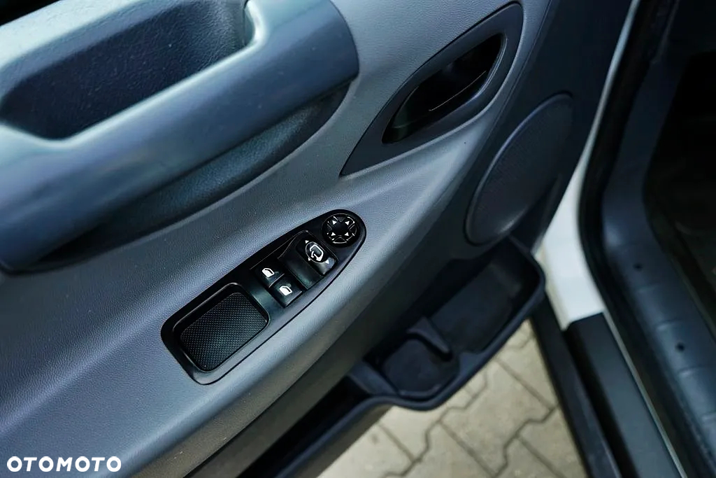 Peugeot Expert - 18