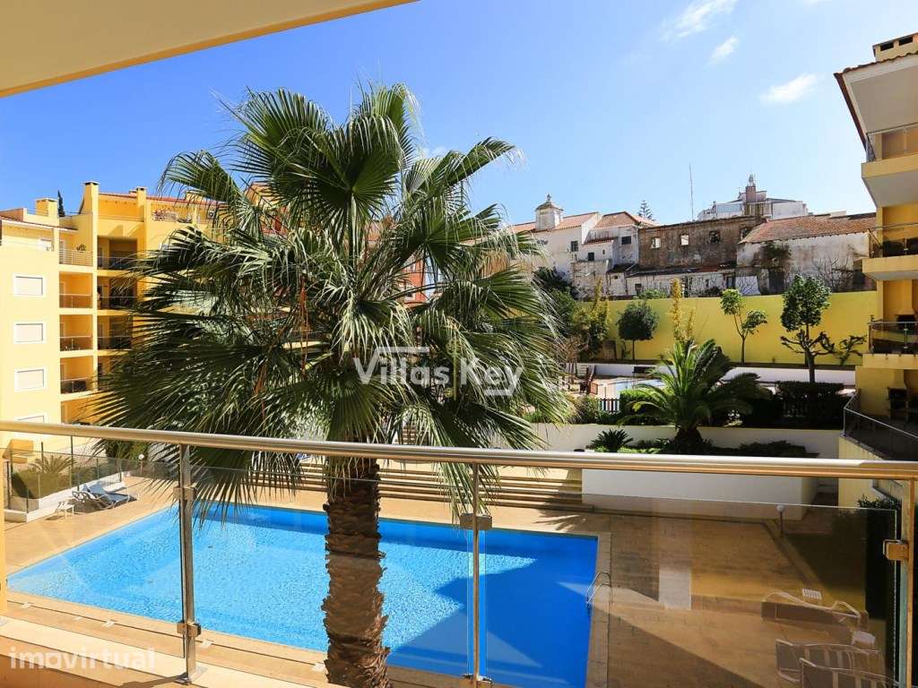 Apartamento com 2 quartos e piscina perto do centro e das praias, e... - Grande imagem: 2/36