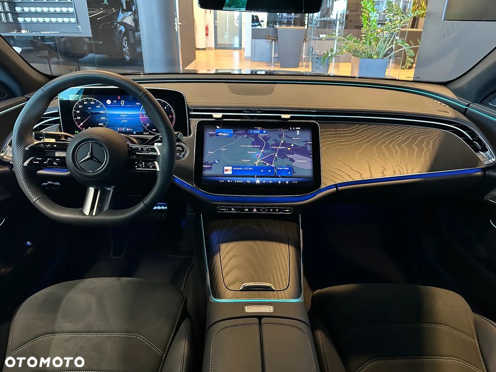 Mercedes-Benz Klasa E 220 d mHEV AMG 9G-Tronic - 9