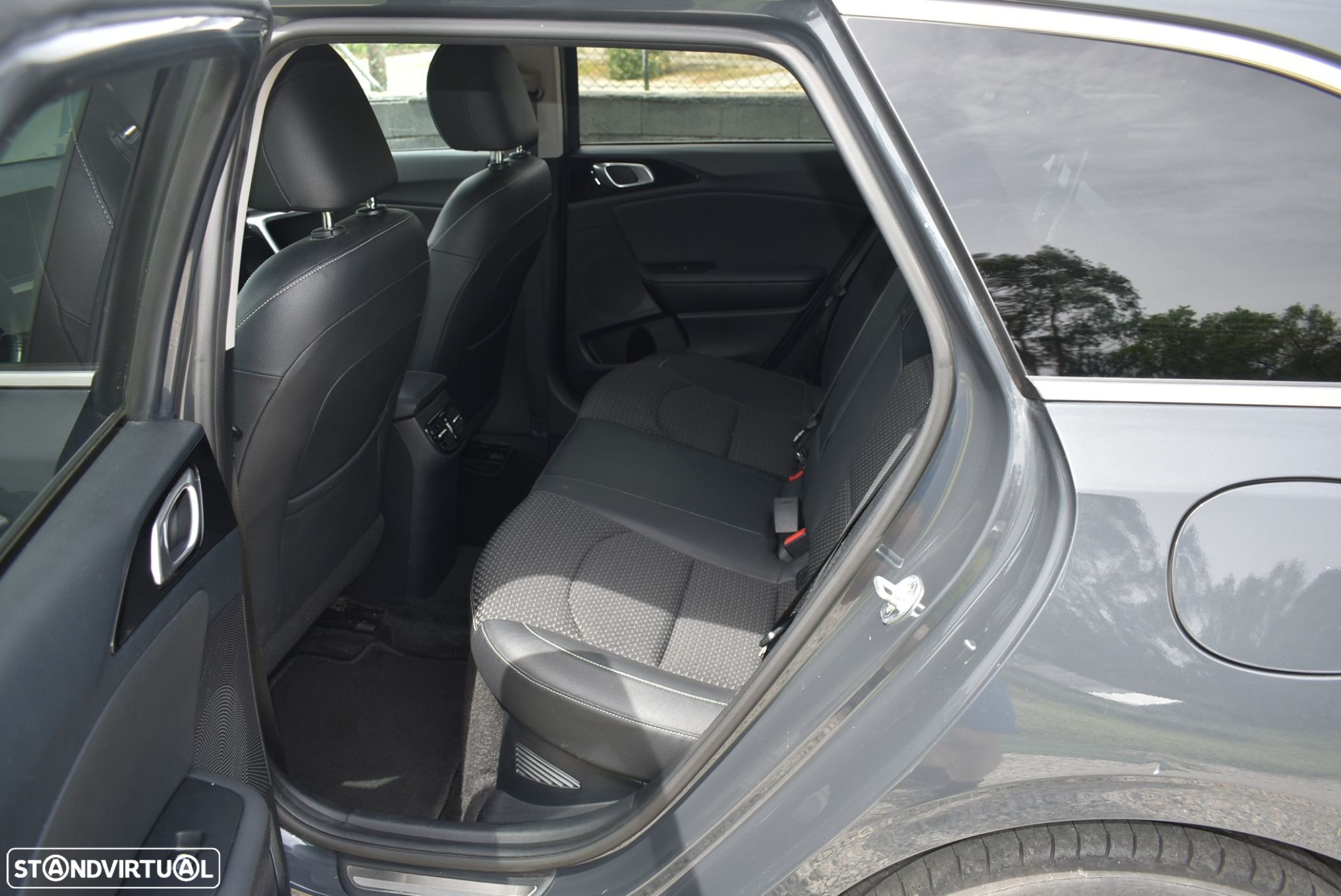 Kia Ceed SW 1.6 GDi PHEV Drive 6DCT - 12