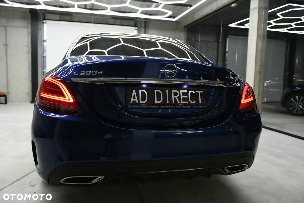 Mercedes-Benz Klasa C 300 d 4MATIC 9G-TRONIC - 9
