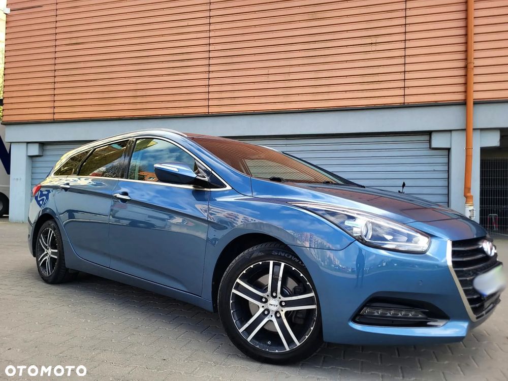 Hyundai i40 Kombi blue 1.7 CRDi Premium - 1