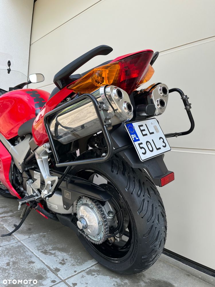 Honda VFR - 10