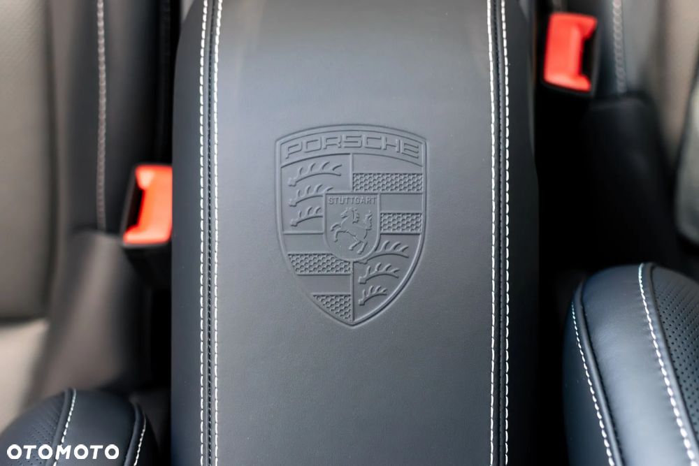 Porsche 911 Turbo S - 29