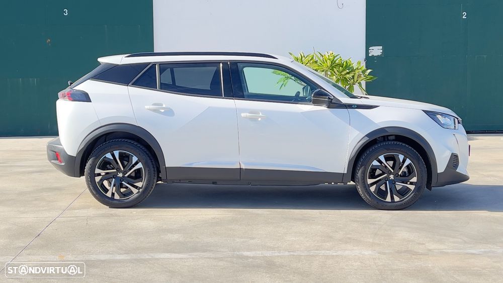 Peugeot e-2008 Allure Pack - 3