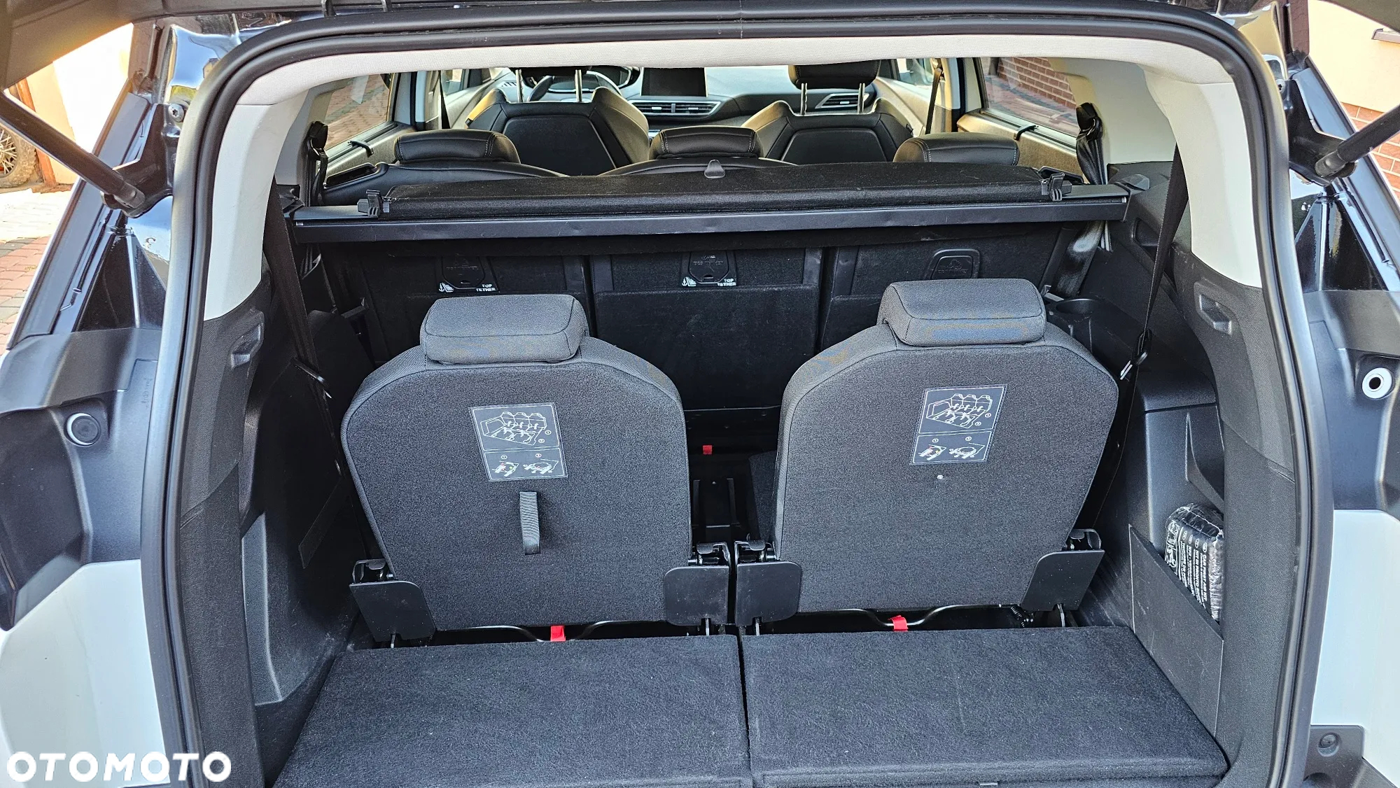 Peugeot 5008 1.5 BlueHDi Allure Pack S&S EAT8 - 27