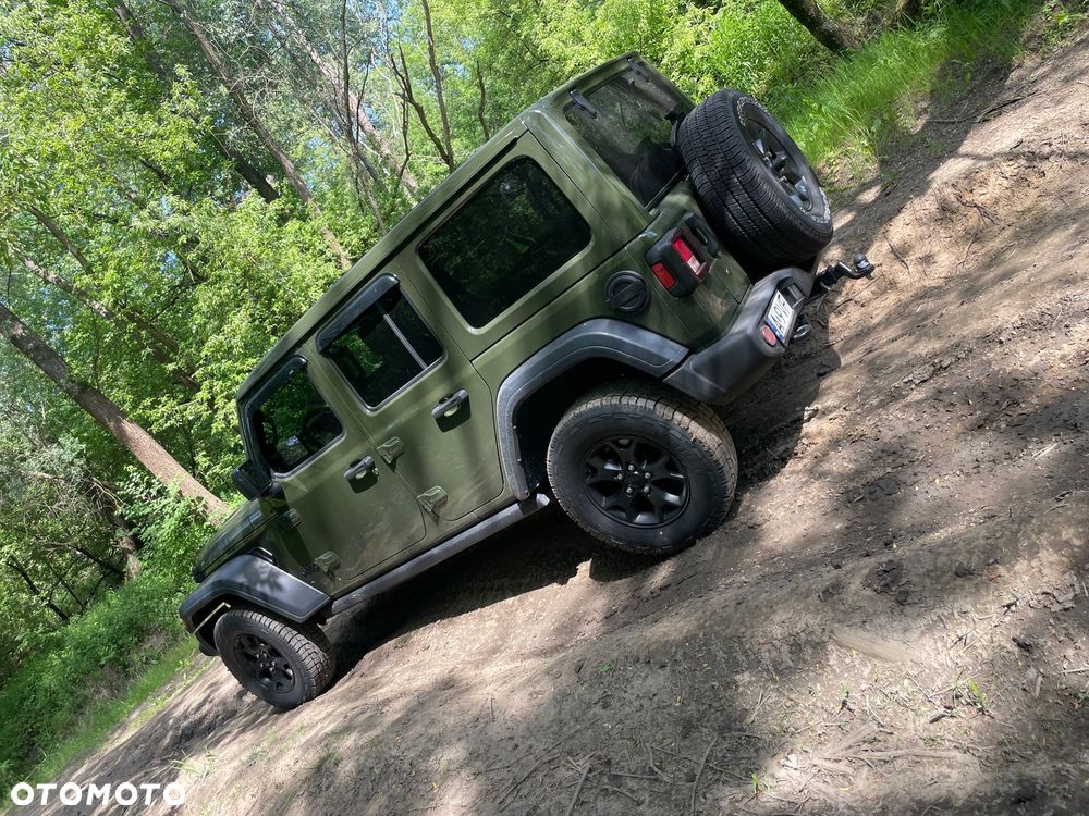 Jeep Wrangler - 3