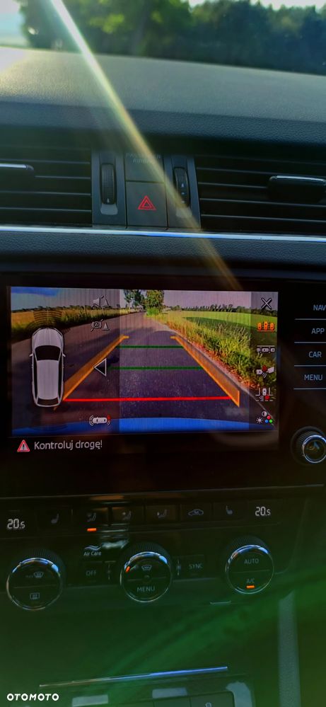 Skoda Octavia 2.0 TDI DSG RS - 12