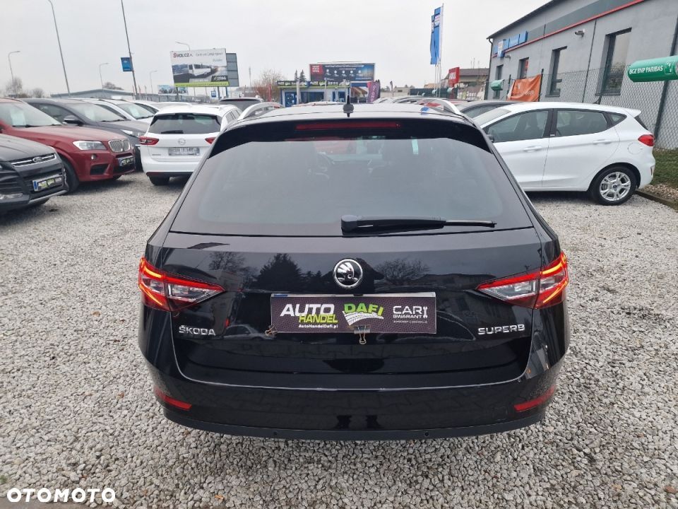 Skoda Superb 1.6 TDI Ambition DSG - 37