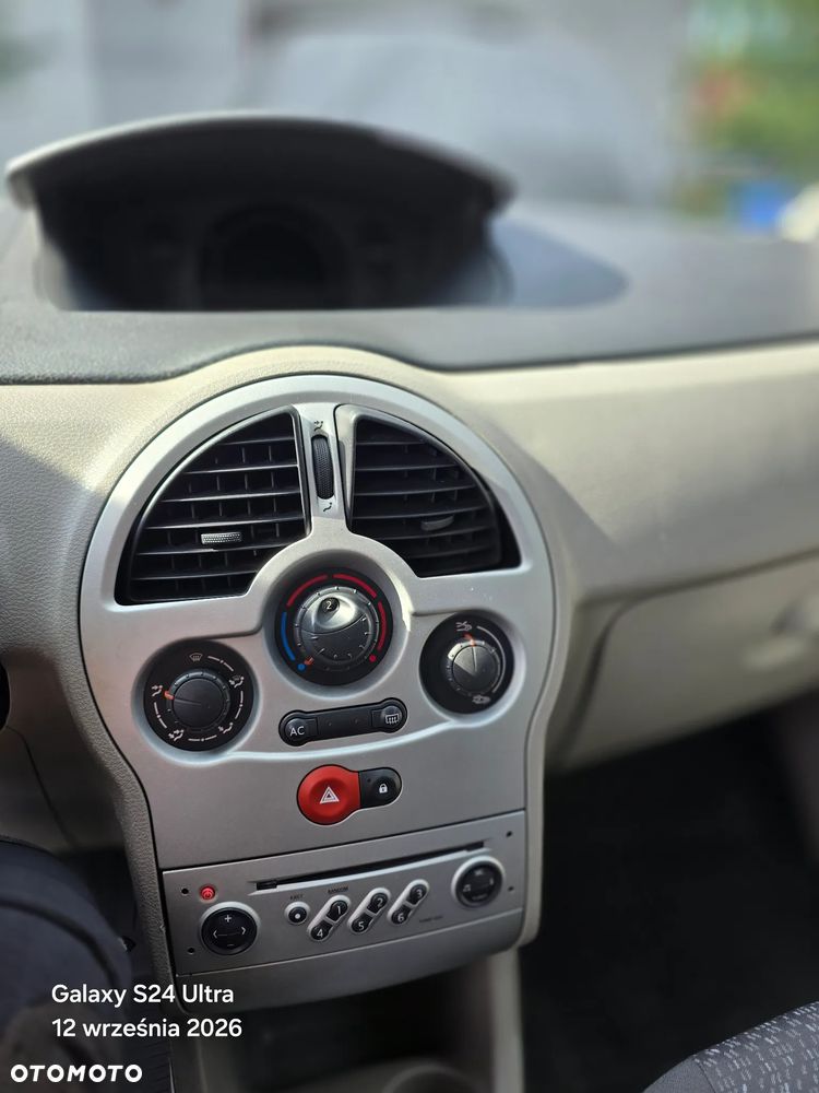 Renault Modus - 16