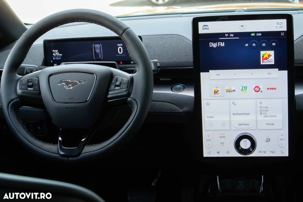 Ford Mustang Mach-E - 34