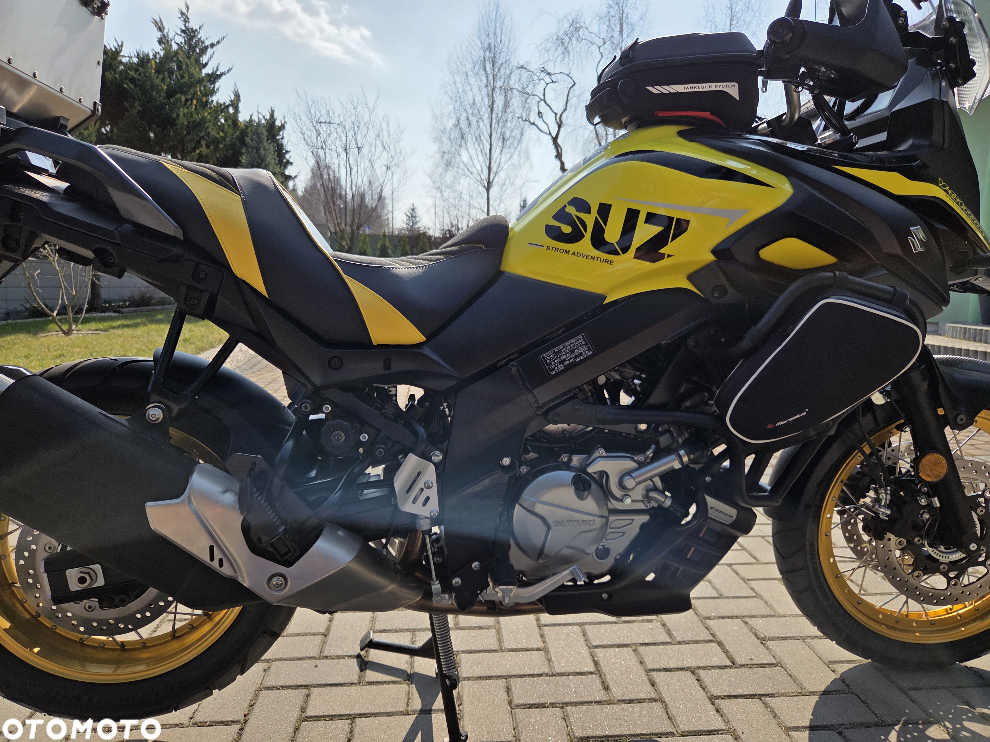 Suzuki V-STROM - 7