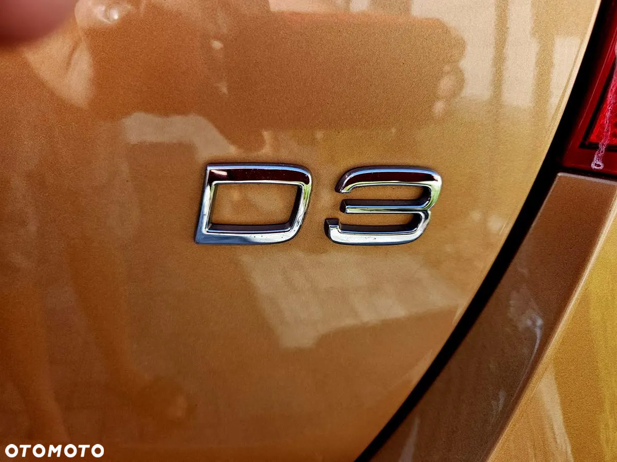 Volvo V60 D3 Summum - 32