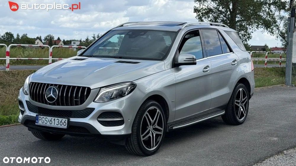 Mercedes-Benz GLE 2016