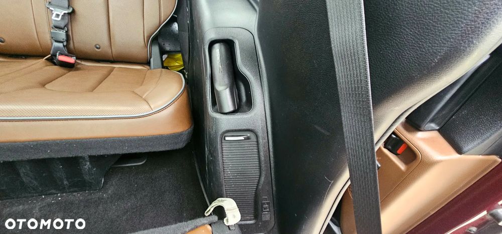 Chrysler Pacifica - 31