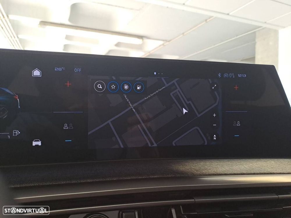 Peugeot 5008 1.2 Hybrid Allure e-DCS6 - 17