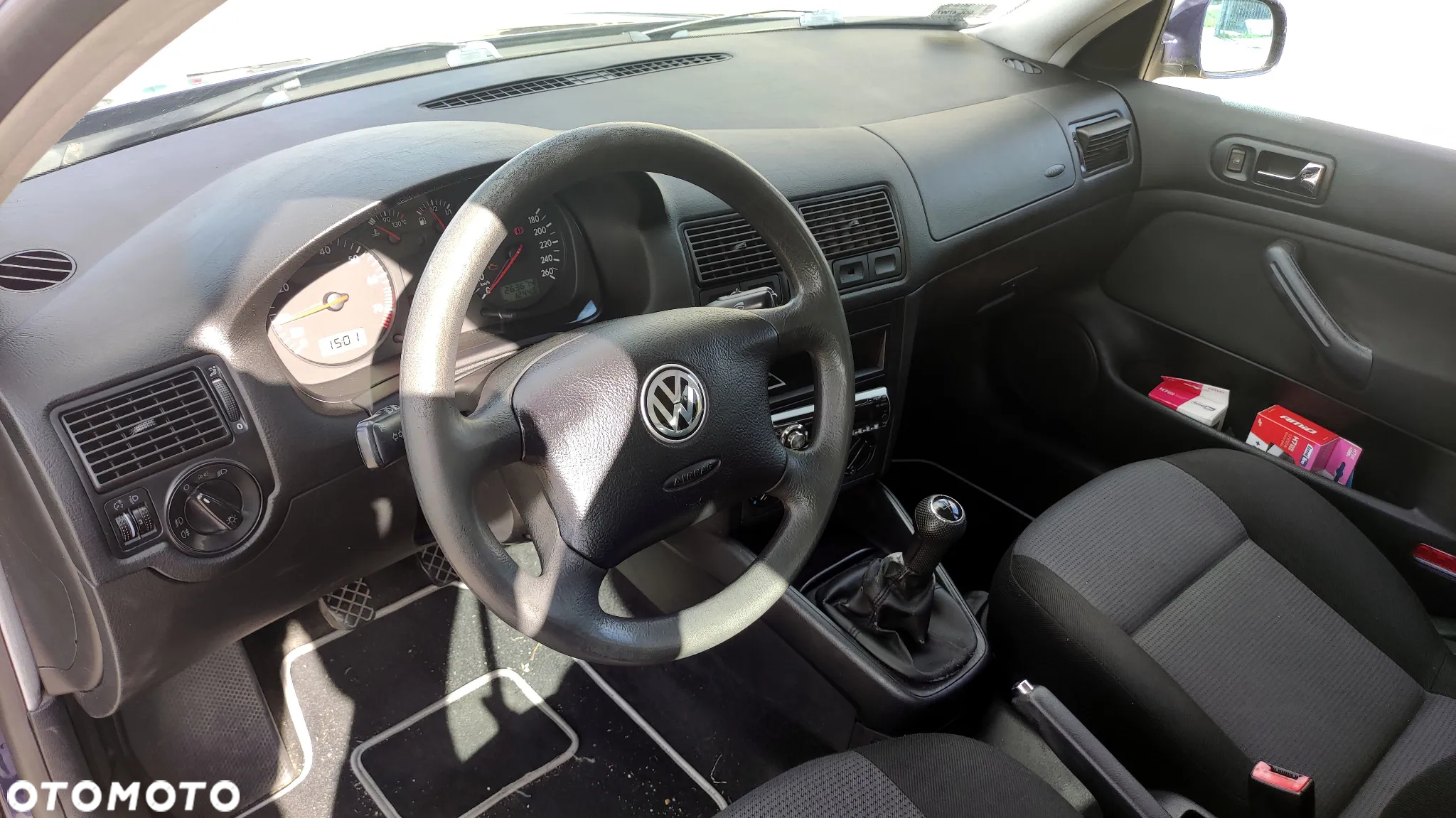 Volkswagen Golf - 20