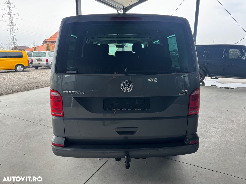 Volkswagen Multivan - 9