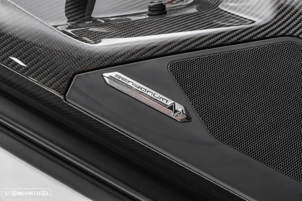 Lamborghini Aventador - 28
