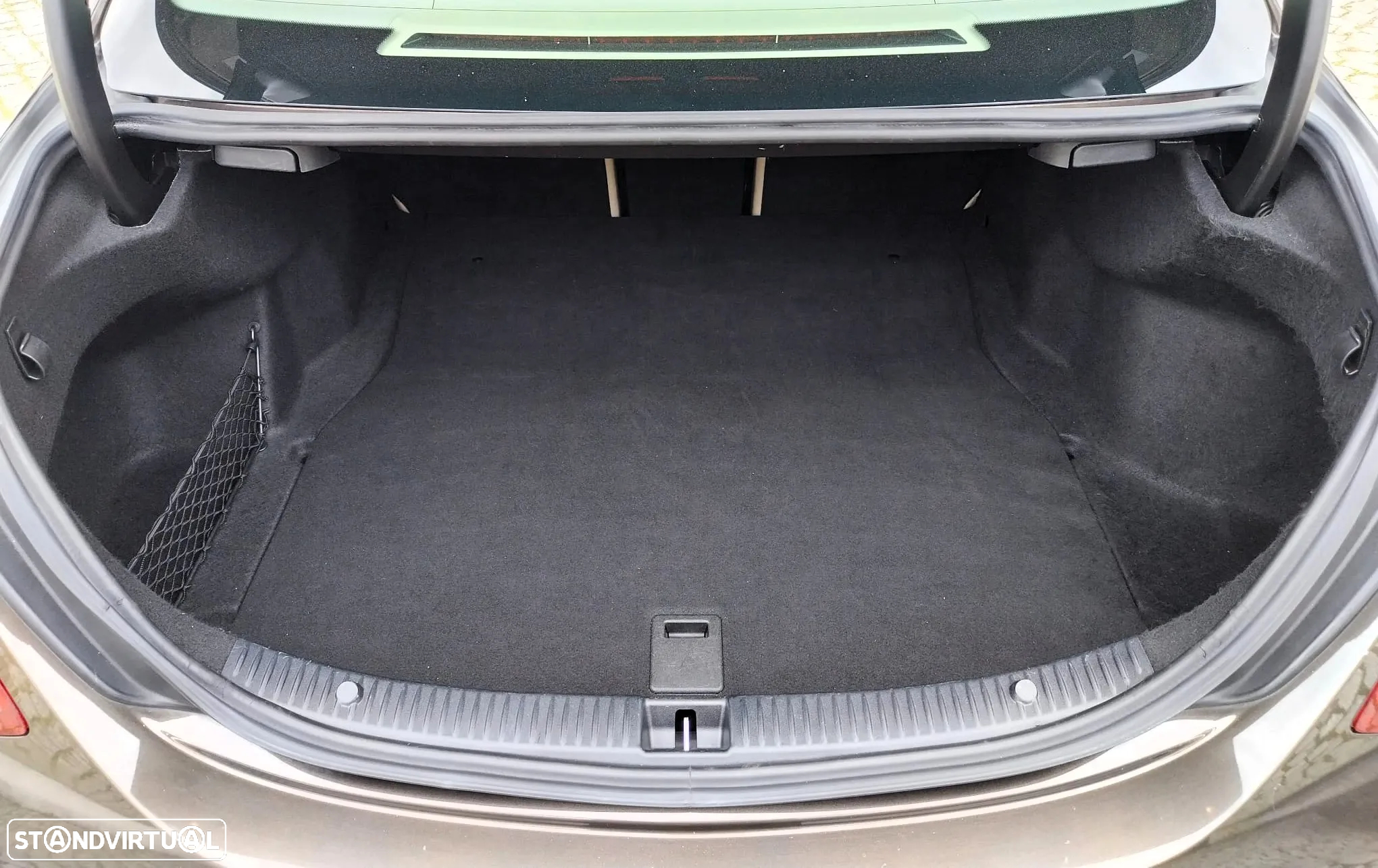 Mercedes-Benz C 200 - 31