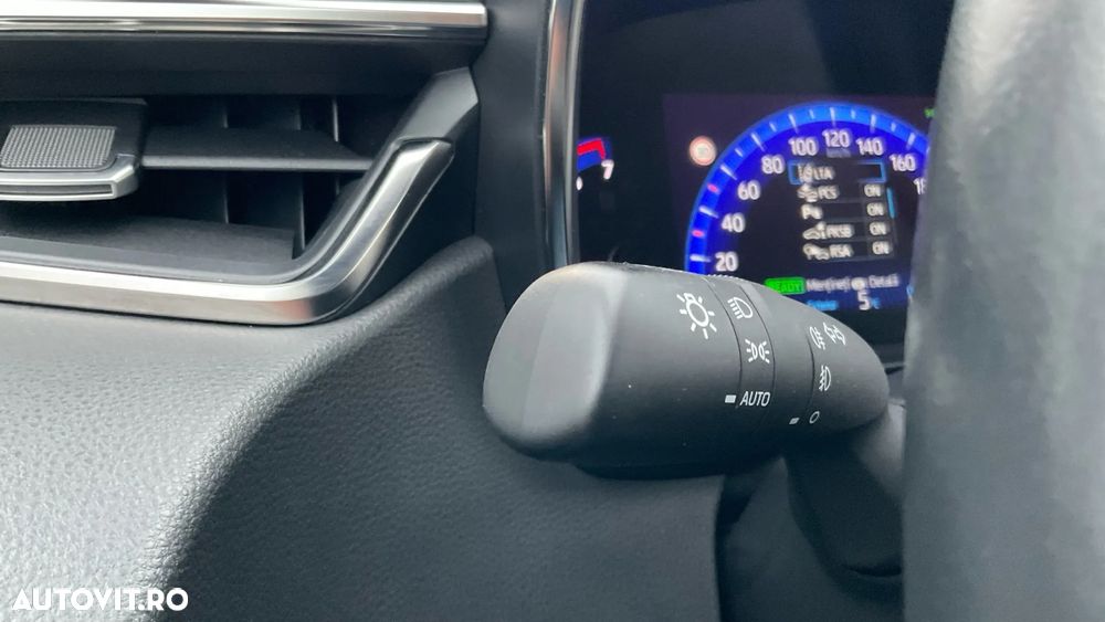 Toyota Corolla 1.8 HSD Dynamic - 21