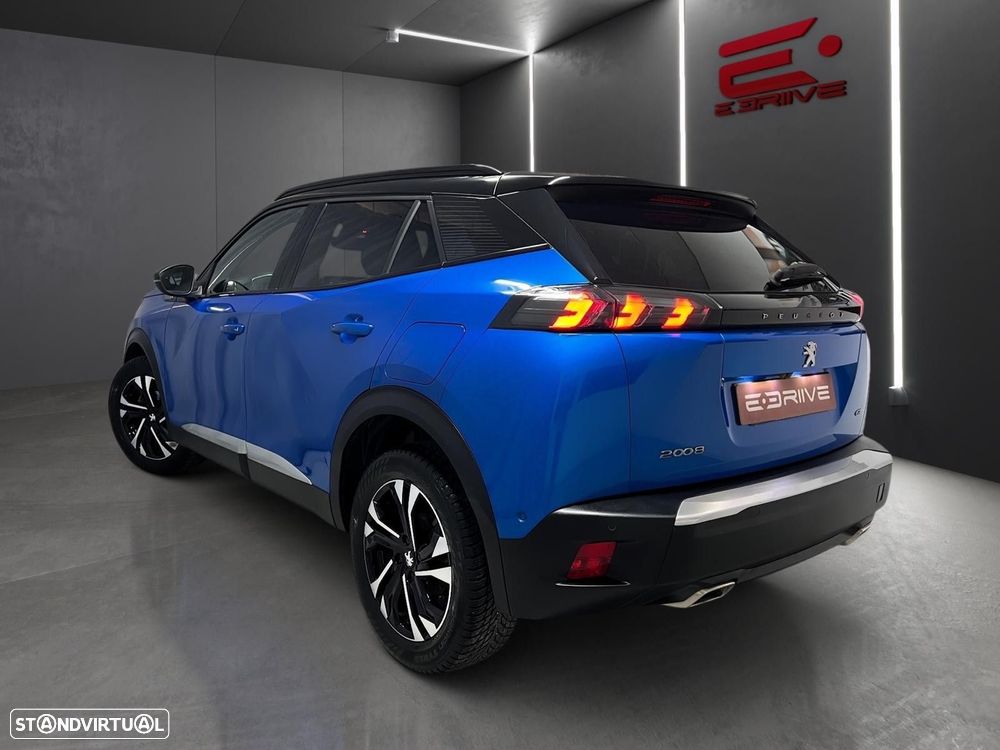 Peugeot 2008 1.2 PureTech GT EAT8 - 6