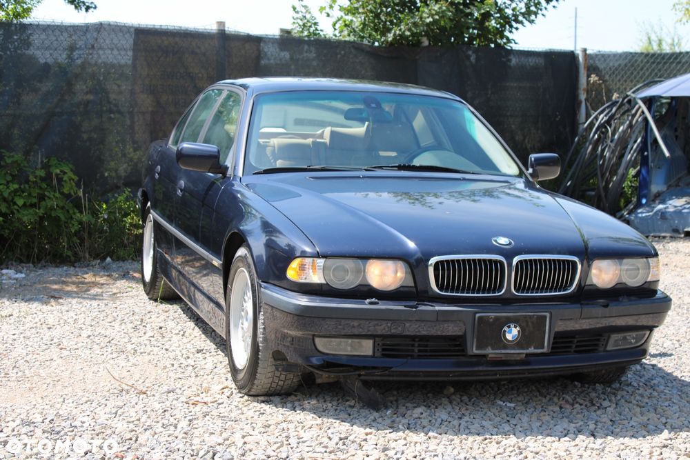 BMW Seria 7 740i - 6