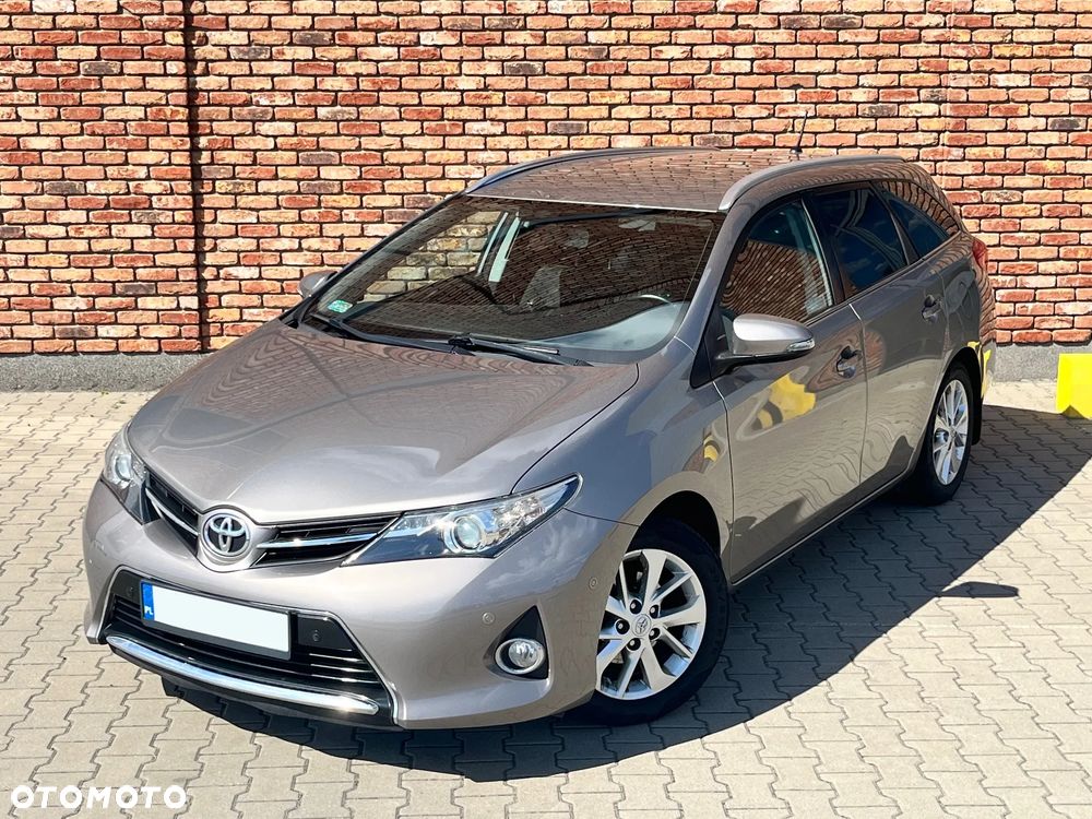 Toyota Auris - 8