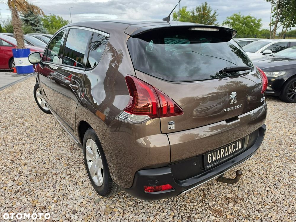 Peugeot 3008 Hybrid4 - 8