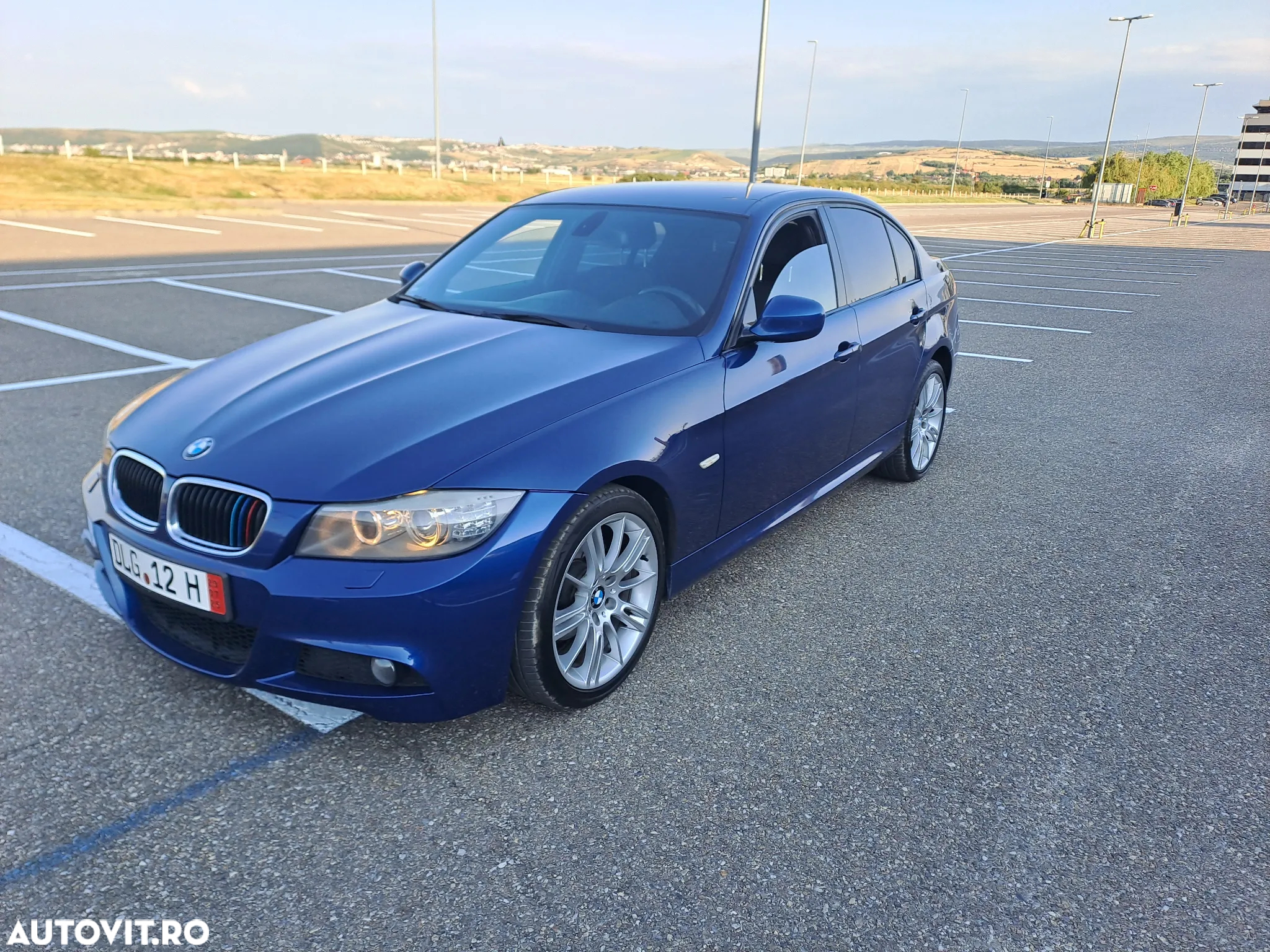 BMW Seria 3 318d - 11
