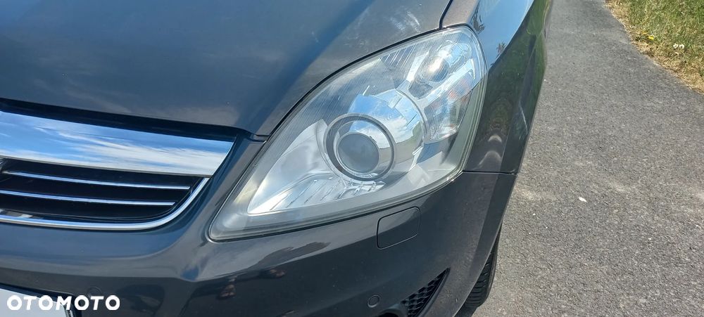 Opel Zafira 1.8 Family - 8
