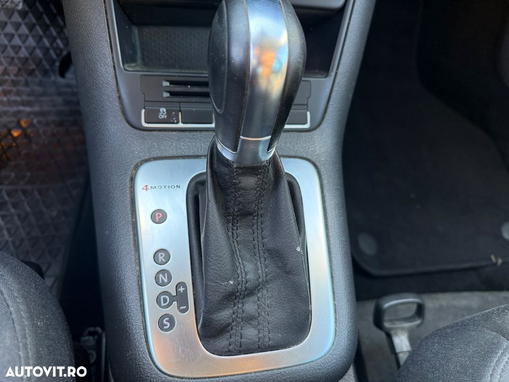 Volkswagen Tiguan - 10