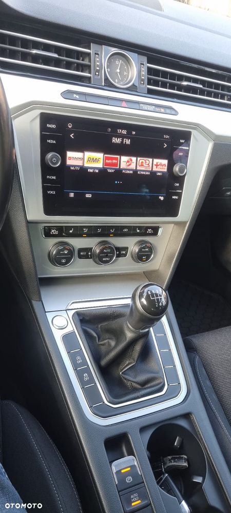 Volkswagen Passat 1.8 TSI BMT Comfortline - 22