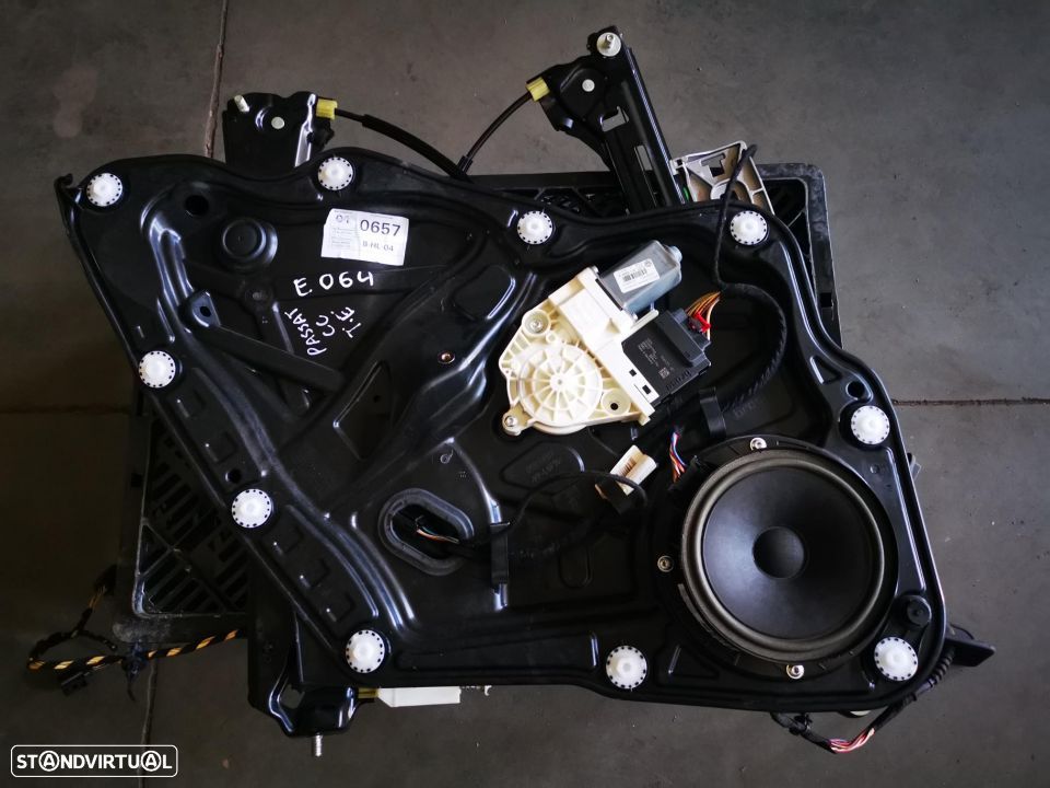 VW PASSAT CC ELEVADOR TRÁS ESQUERDO - E064 - 1