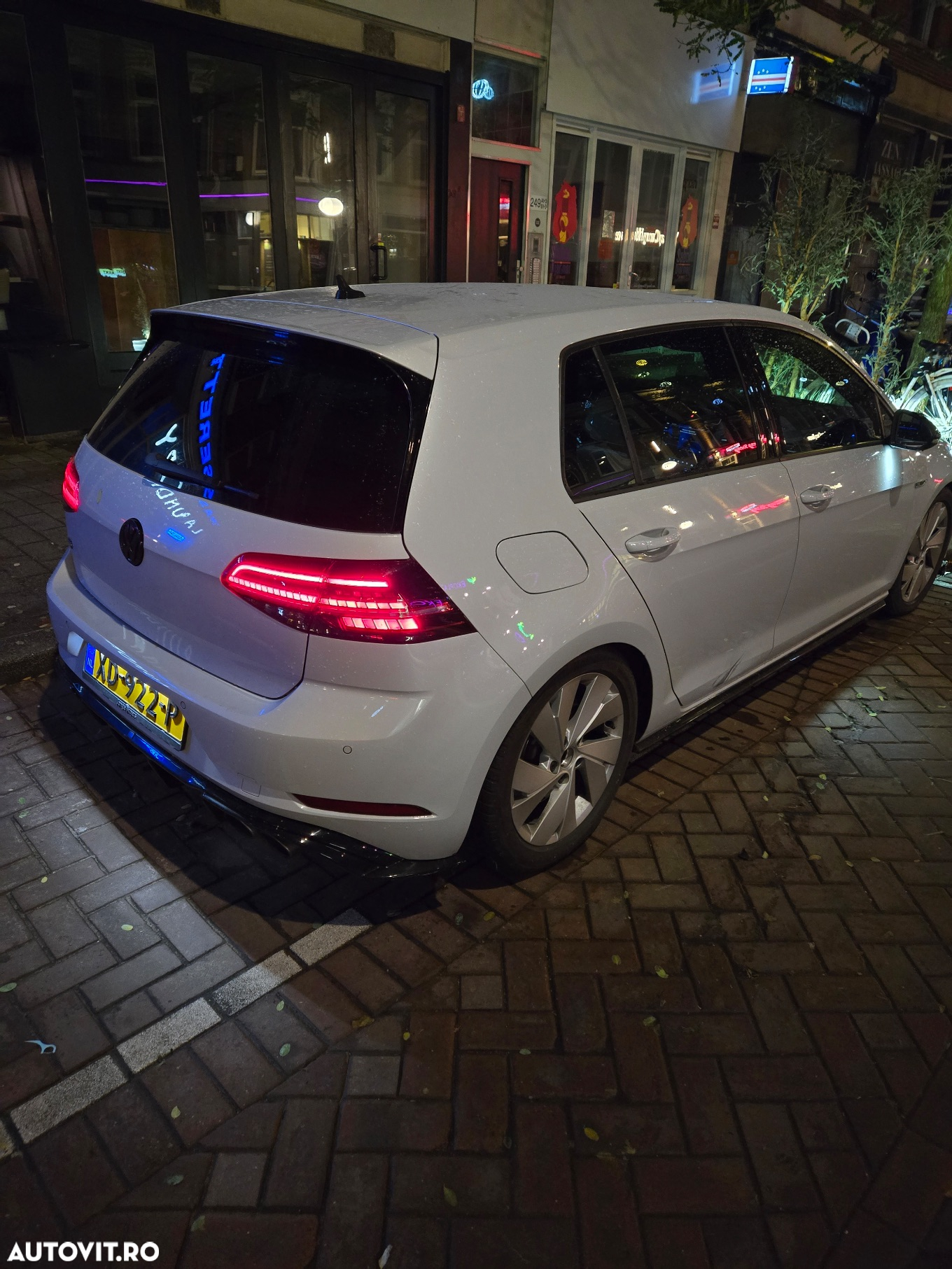 Volkswagen Golf 2.0 TSI DSG R - 18