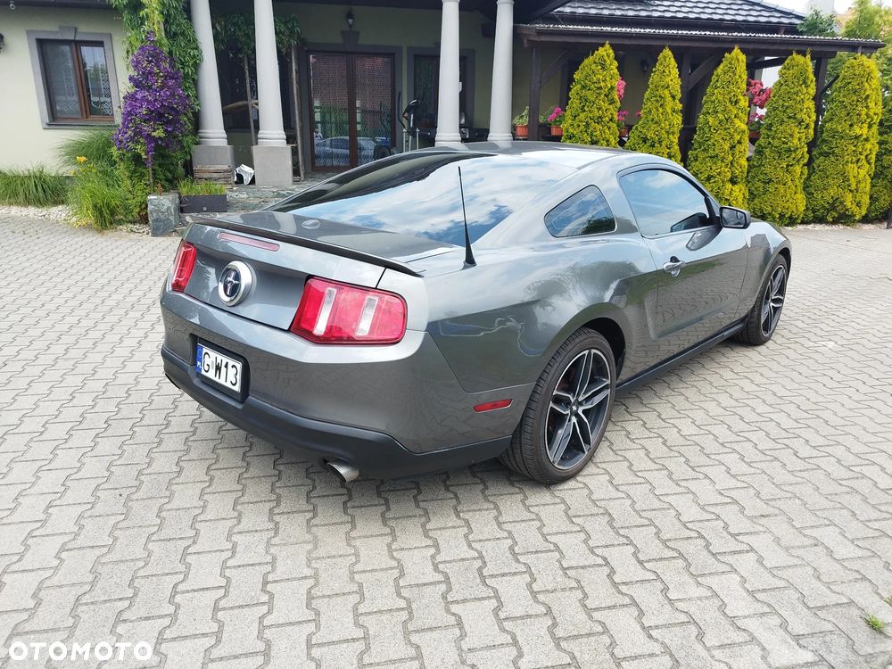 Ford Mustang - 8