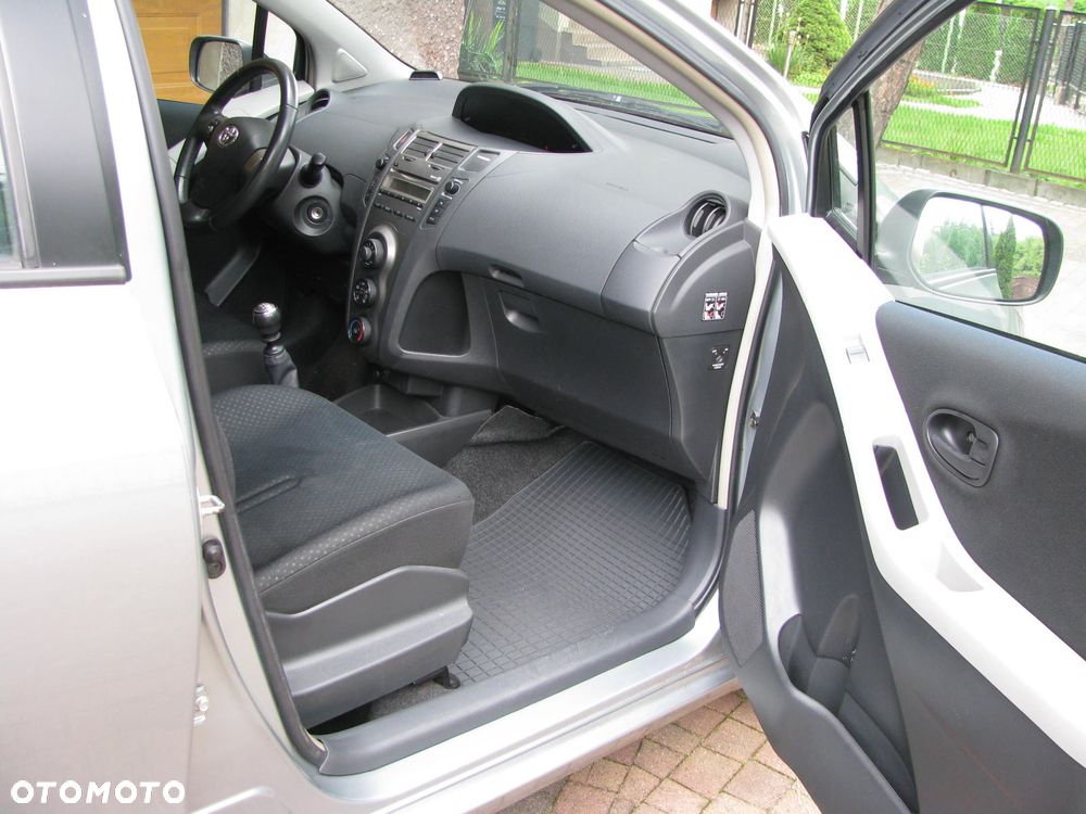 Toyota Yaris 1.33 2010 - 5