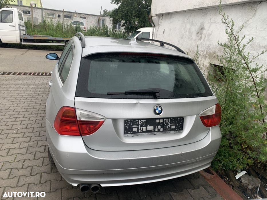 Dezmembrez bmw 330xd 2005-2008 - 2