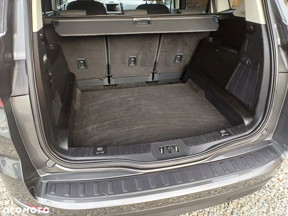 Ford S-Max - 28