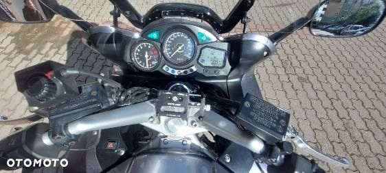 Yamaha FJR - 9