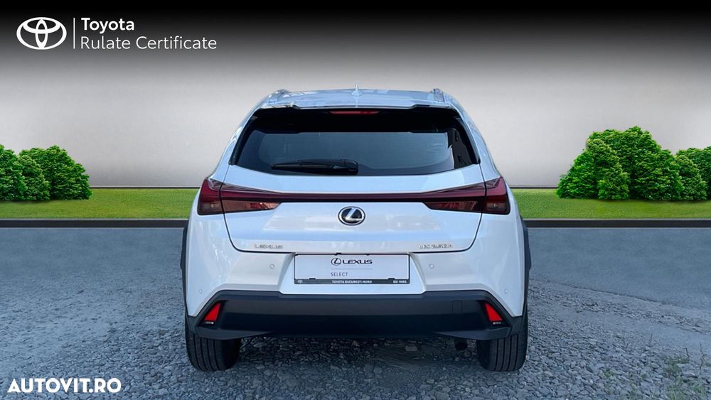 Lexus UX 250h Business Edition - 9
