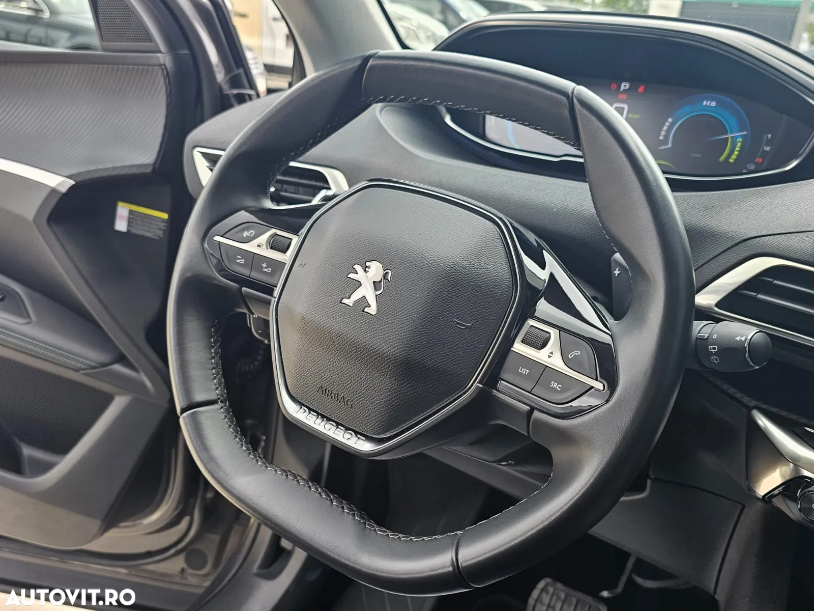 Peugeot 3008 PHEV EAT8 Allure - 18