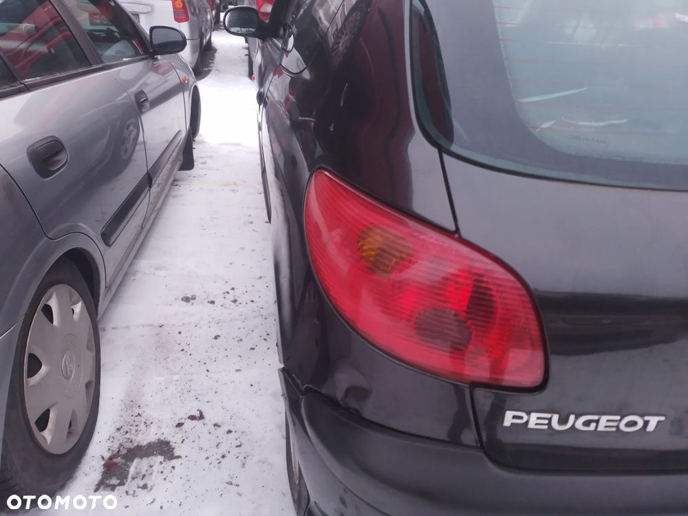 PEUGEOT 206  1.4 HDi 70 (DV4TD)- BOCZEK DRZWI PRAWY LEWY - 15