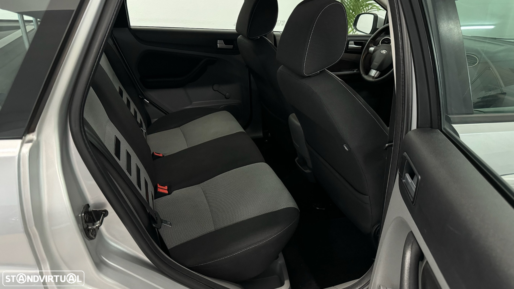 Ford Focus SW 1.6 TDCi ECOnetic - 12
